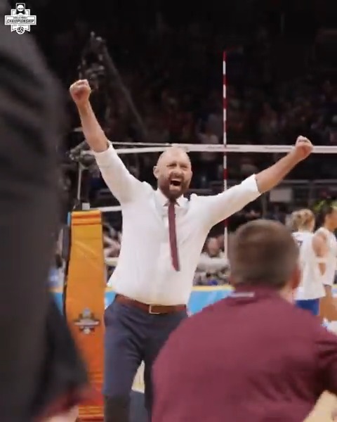Can’t get enough of this coach celebration 🥹 #NCAAWVB x Texas A&M Volleyball