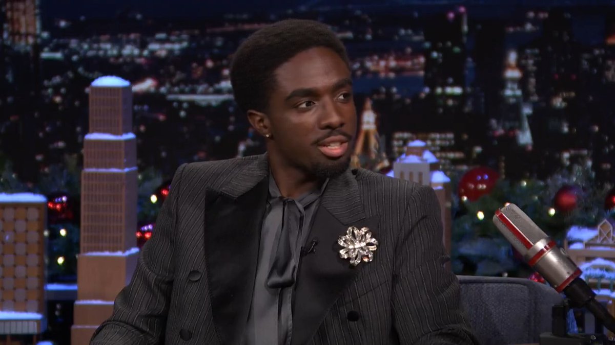 .Caleb McLaughlin is the first sƃuᴉɥʇ ɹǝƃuɐɹʇs kid with facial hair on #FallonTonight 😭 #StrangerThingsOnFallon