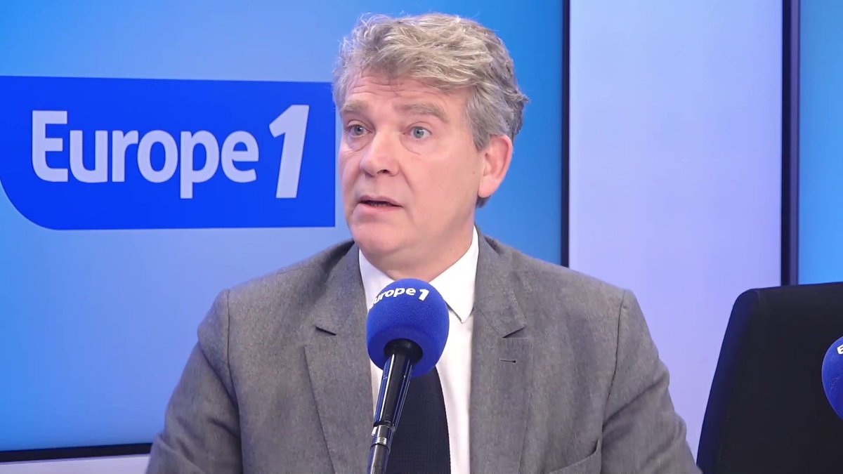 Les politiques : des banquiers d'affaires ? "Vous avez au pouvoir des gens libéraux qui laissent tout faire... Évidemment, à la tête de ces grandes entreprises, il y a des gens qui ont pris des grosses commissions" lance Arnaud ☰ Arnaud Montebourg, ancien ministre, Stéphanie De Muru #Europe1