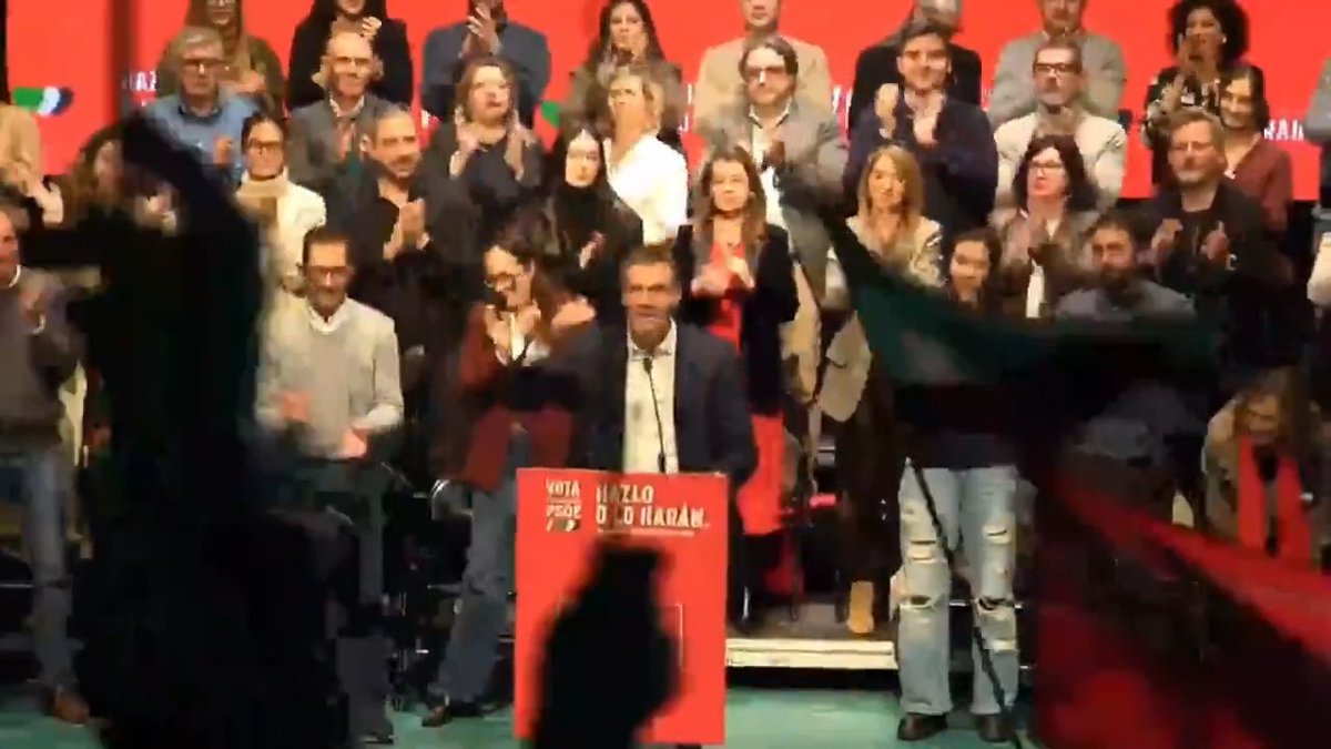 Sigamos reforzando los pilares del Estado del bienestar, con más alcaldes y alcaldesas socialistas, con más presidentes socialistas en Gobiernos autonómicos. Todos a votar socialistas. ¡A ganar y a gobernar! #VotaPSOE🌹
