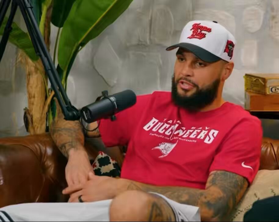 WHOLESOME: #NFL legend Mike Evans accepts that his 1,000-yard streak is over. “It wasn't meant to be and that is okay. I am cool with that. I tied with Jerry Rice, one of the greatest ever, if not the greatest player ever, so that is enough for me” ❤️❤️❤️