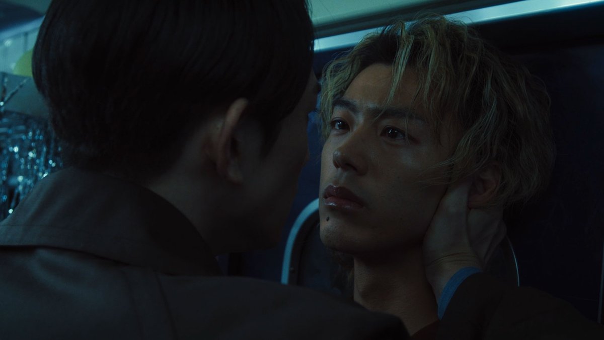 Essa é simplesmente A CENA DE BEIJO em 10DANCE.