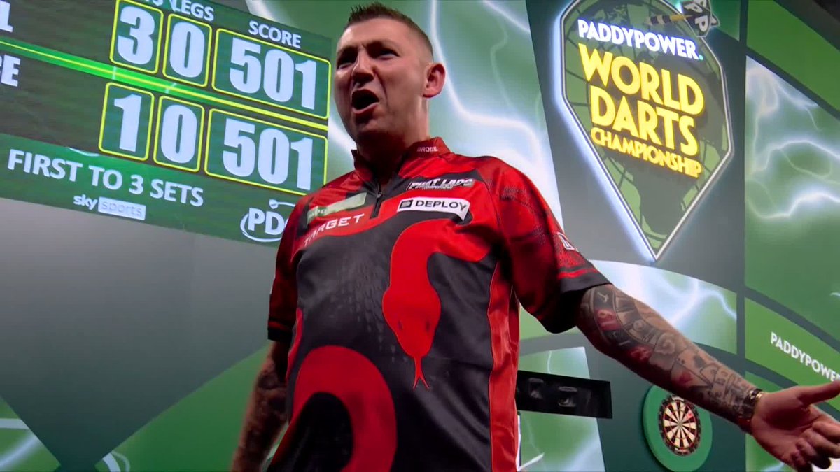 170 TO WIN IT! 🎣 INCREDIBLE FROM NATHAN ASPINALL! The Asp produces a moment of magic to complete a 3-1 win over Lourence Ilagan! 📺 #WCDarts | R1