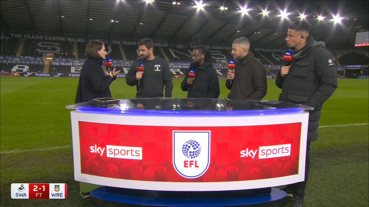 🗣️ "What made you want to come here?" "Not the weather, that's for sure! I like how football is lived here" 😅 Vitor Matos speaks after a dramatic derby victory ❤️