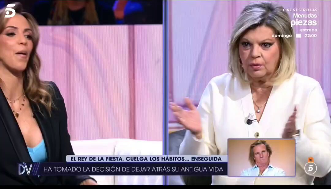 "No te he visto tan emocionada con Carlo" Hoy, Terelu podría haberse quedado en casa. #DeViernes