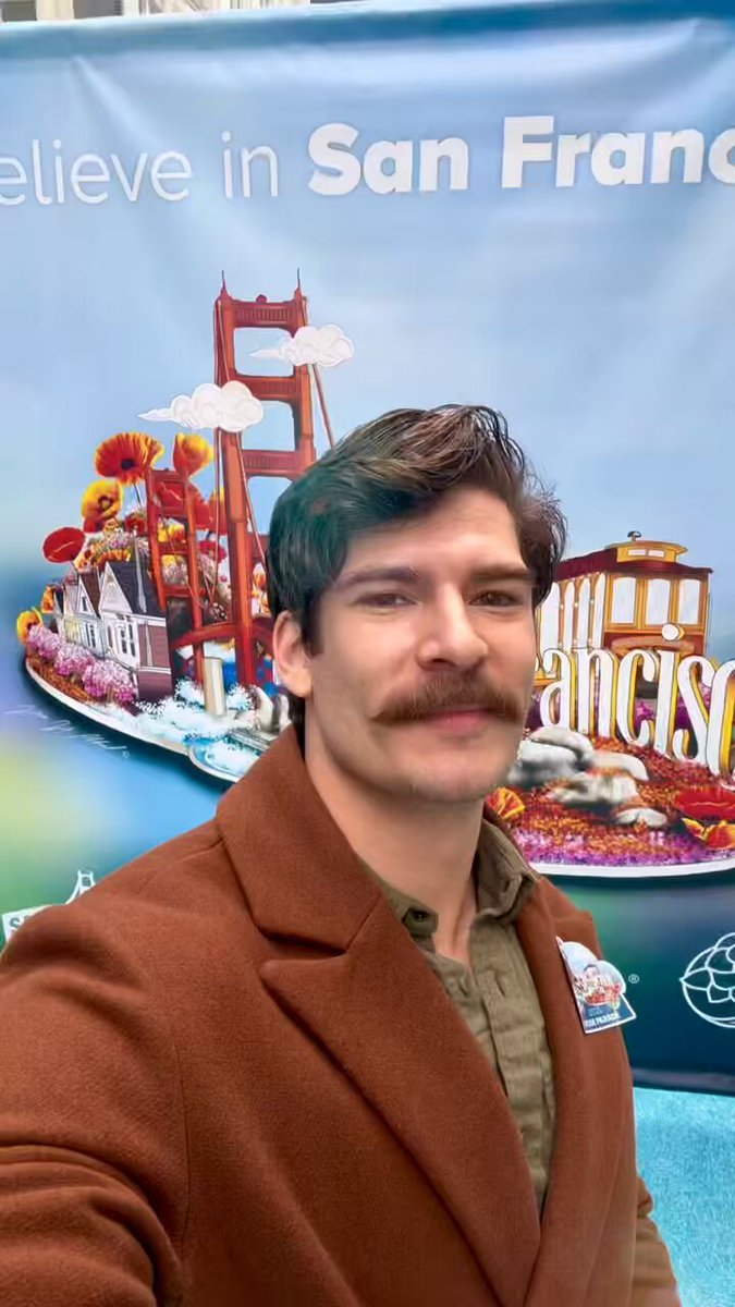 ! It was a delight to get to chat with the floral designer for the float and hear about the intensive process to produce something so grand, beautiful and laborious, yet ephemeral. Check out SF’s float in the Rose Parade on Jan 1st!