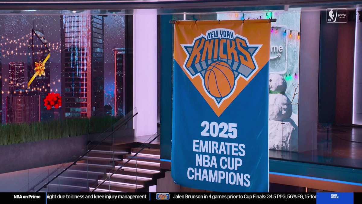 Our Knicks Emirates NBA Cup banner reveal at Stage 11 was everything 🤌