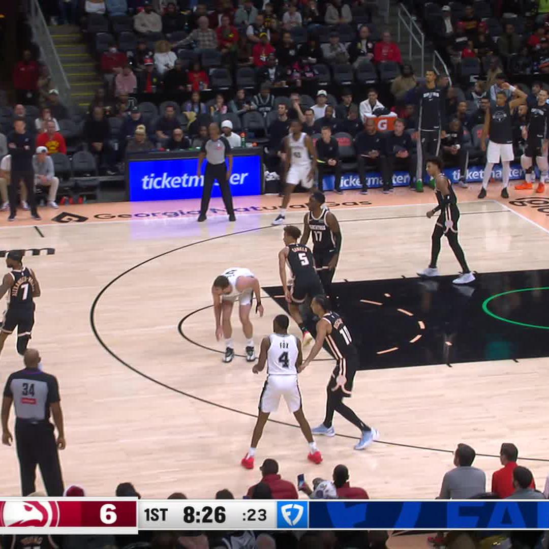 With everyone in San Antonio healthy (including himself), Devin Vassell now gets to slip back into the offensive role his game was tailored for: a versatile off-ball scorer who can create space for the Spurs dynamic playmakers to operate