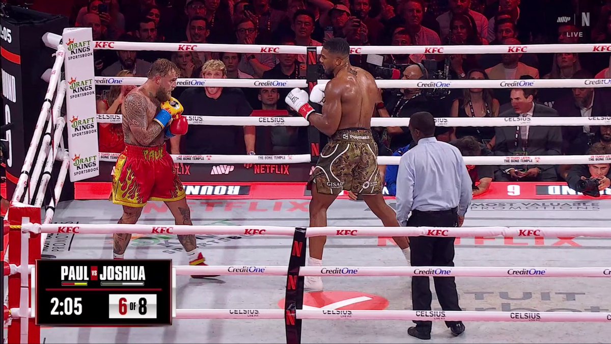 Anthony Joshua acabó con Jake Paul en 6 rounds pero Paul ya no podía ni mantenerse de pie desde el 4to.
