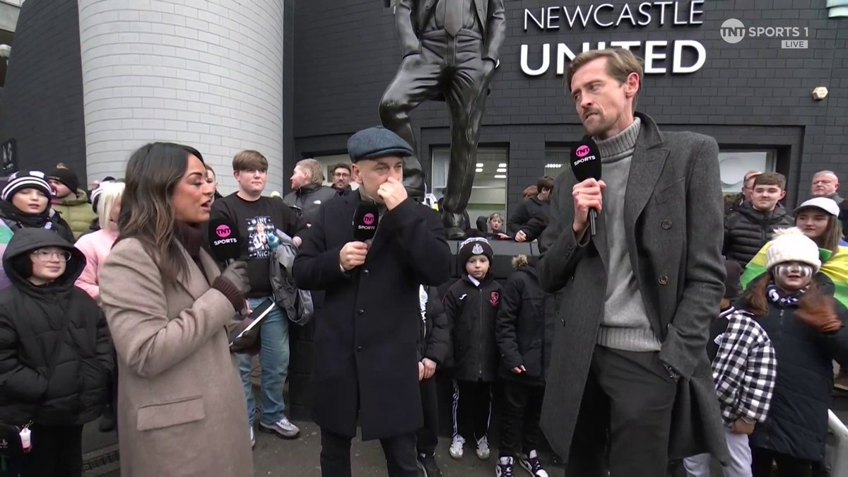 "I still think Arsenal are in the driver’s seat." A closer look at the Premier League title race and the threat from Chelsea and Aston Villa 👀 Jules Breach | TNT Sports &amp; discovery+ UK