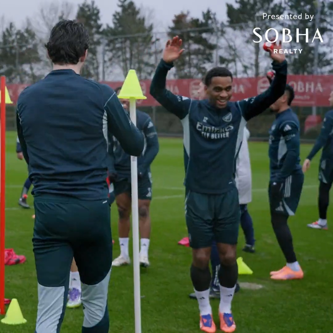 Testing reflexes and reactions 🤣 Watch Inside Training as our Gunners prepare for Everton (A) 👇