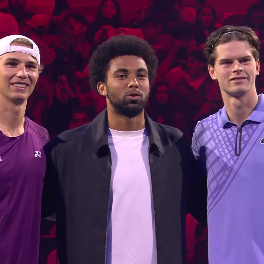 A familar face conducts the coin toss 😄🪙 Arthur Fils in the building for the #NextGenATPFinals semis!