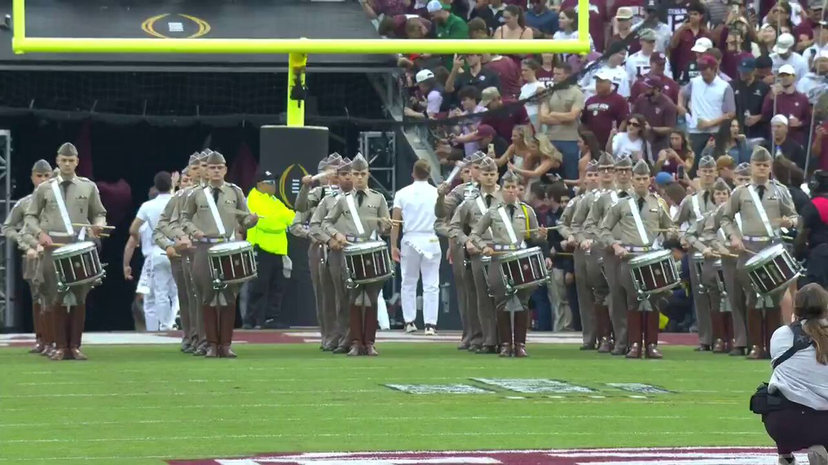 DRINK IT ALL IN FOLKS. IT'S PLAYOFF FOOTBALL AT KYLE FIELD.