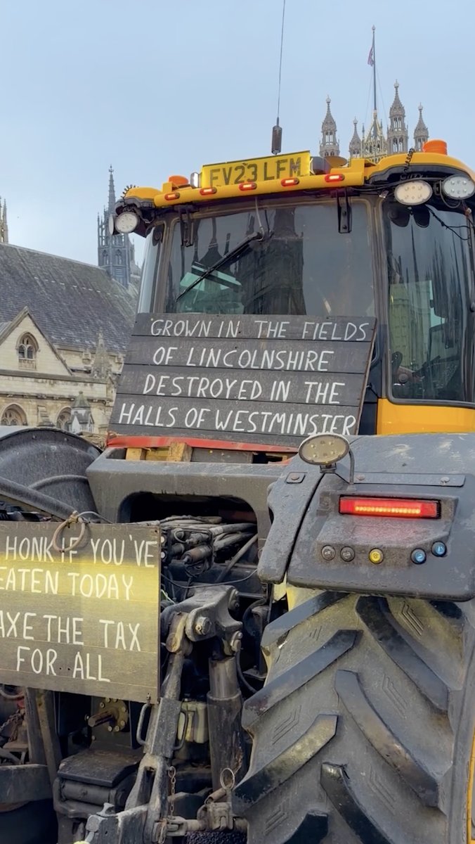 Last Tuesday, British farmers took to Parliament Square to stand against the Labour government’s family farm tax, which would devastate family farms and put generations of hard-working farmers at risk. As always, I continue to support British farmers, and this Christmas my plate will be filled with British turkey and vegetables, produced by the very family farms worth protecting. 🚜🇬🇧