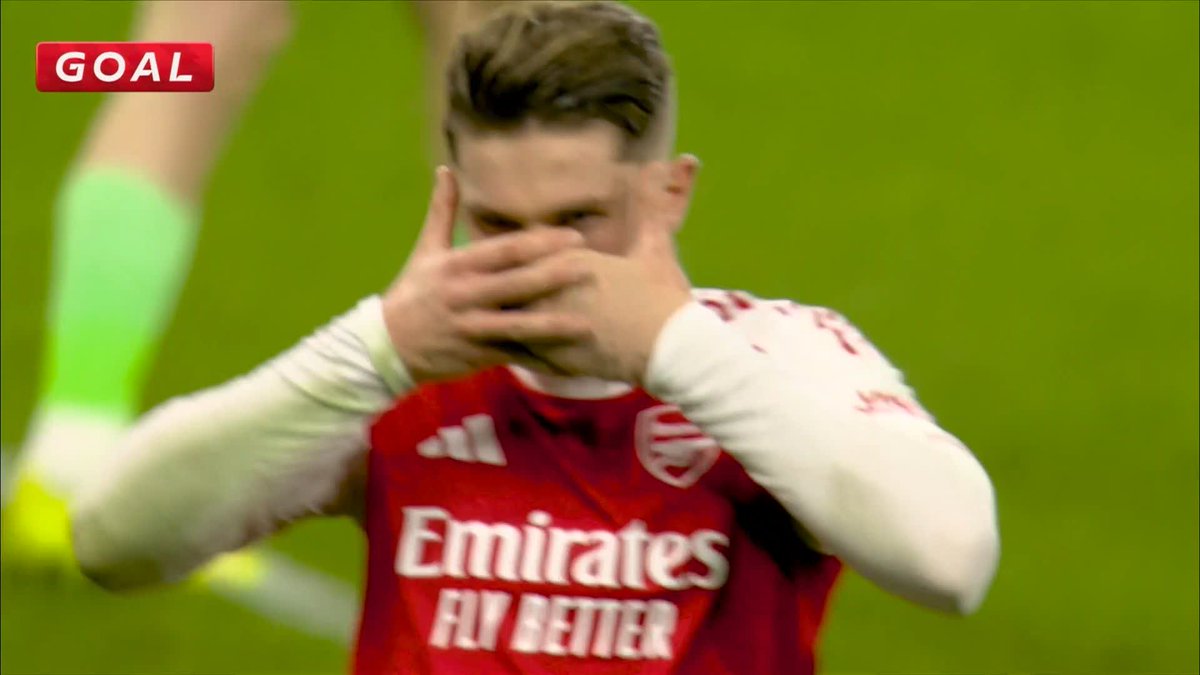 Viktor Gyökeres makes no mistake from the penalty spot and Arsenal lead at the Hill Dickinson! 🥶