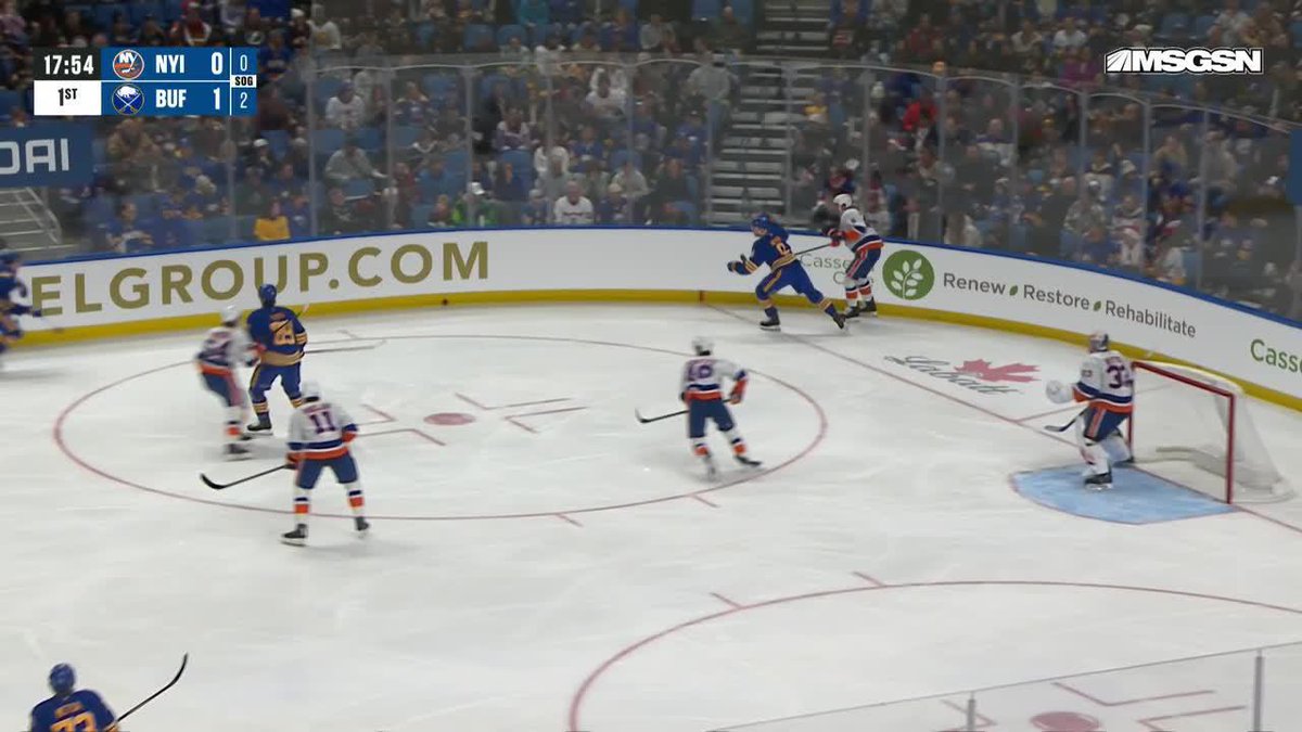 Dahlin with the SMOOTH goal walking through the Isles defense 😵🚨