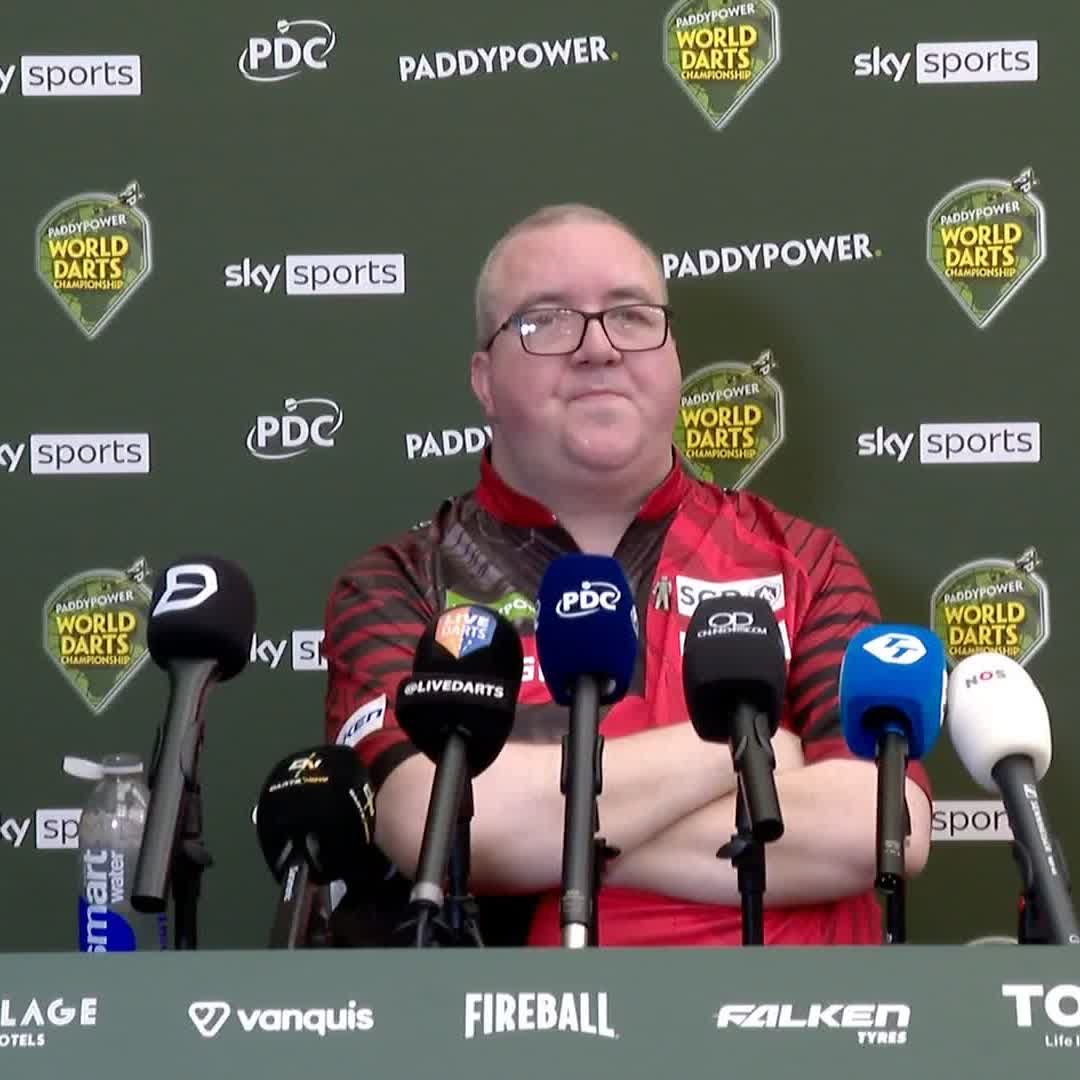🗣️ "I had the fans on my side and that helped me to get over the line." Stephen Bunting praises the Alexandra Palace faithful after his straight-sets win against Nitin Kumar 🙌 #WCDarts