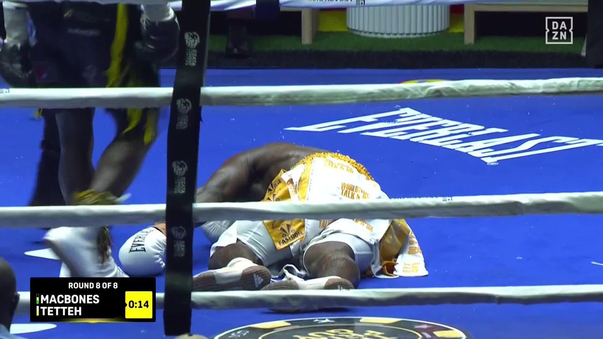 What just happened between Freezy Macbones and Jonathan Tetteh⁉️ #RichardsAzeez | Live NOW on DAZN ▪️
