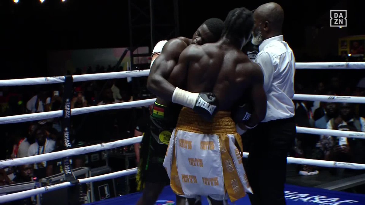 Did Freezy Macbones BITE Jonathan Tetteh⁉️😱 #RichardsAzeez | Live NOW on DAZN ▪️