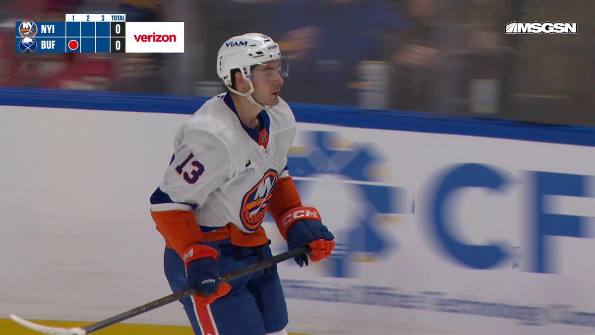 Mathew Barzal, that was fillllllthy 🥵