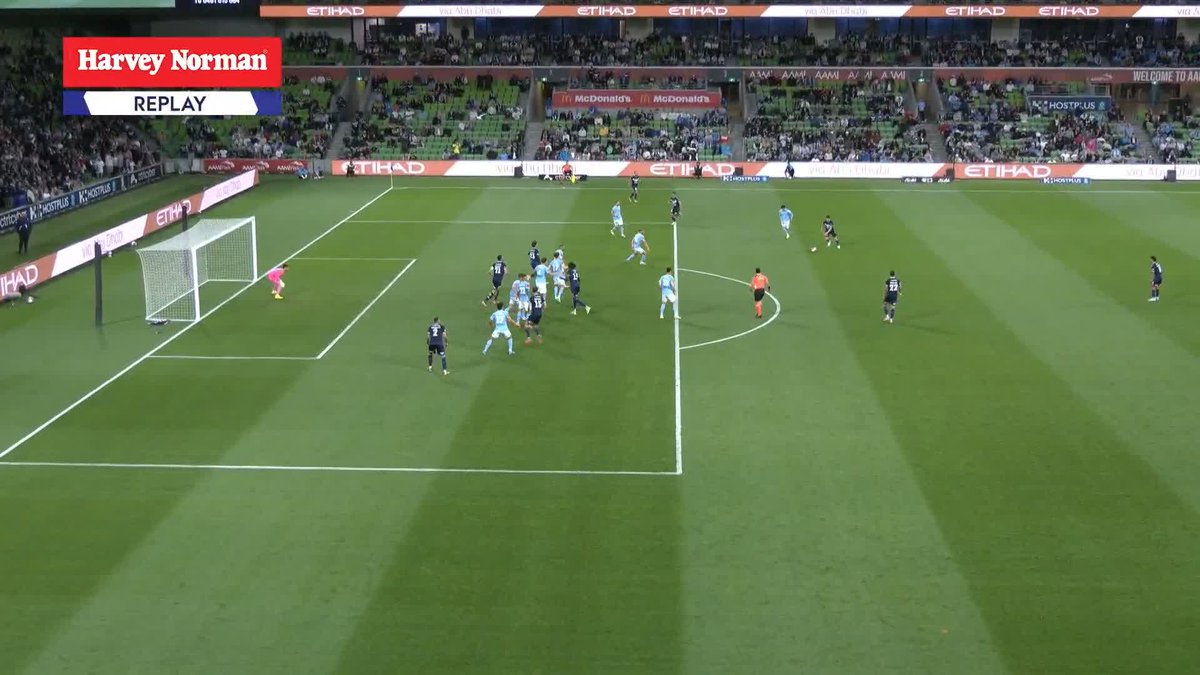 Re-watching the Melbourne derby. The crowd's 'SHOOOOOOT' into the last minute limbs is perfect