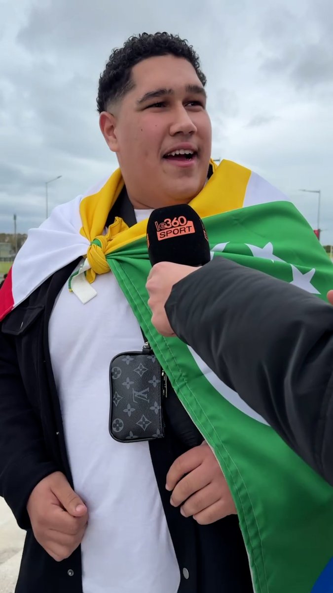 🇲🇦🇰🇲 Des supporters marocains, venus de France, présents à Rabat pour encourager leur ami Kenan Toibibou, défenseur de la sélection comorienne