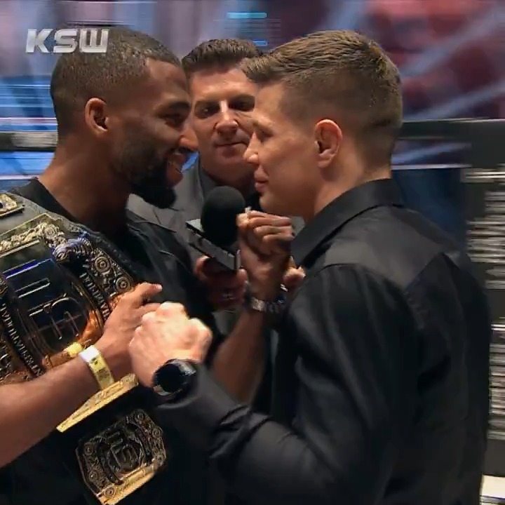 FACE-À-FACE TIIIIIME 👀 Salahdine Parnasse 🇫🇷🇲🇦 fait son retour le 17 janvier, pour défendre sa ceinture LW face au vétéran Marcin Held 🇵🇱 (31-10). 🏆 #KSW114