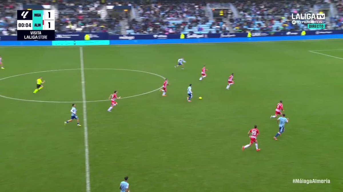 En el 81, para sumar su 6ยบ gol con el Mรกlaga CF esta temporada, para darle el +3 al conjunto de la Costa del Sol. Chupe, 21 aรฑos.