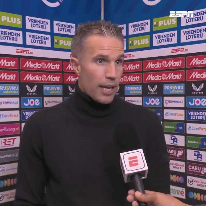 Robin van Persie kan goed leven met het gelijkspel tegen Twente. "Het voelt als een gewonnen punt." #feytwe
