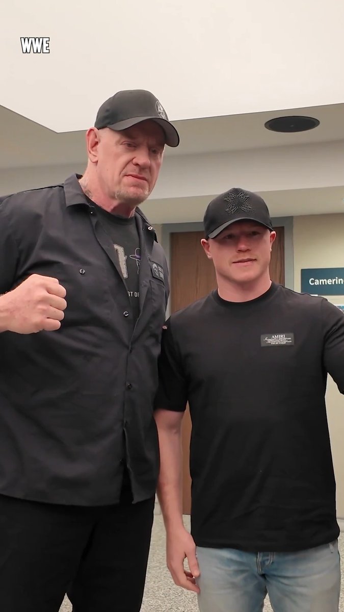 El Rey x The Deadman 👀 Canelo Alvarez linking up with The Undertaker in Mexico 🤝🇲🇽