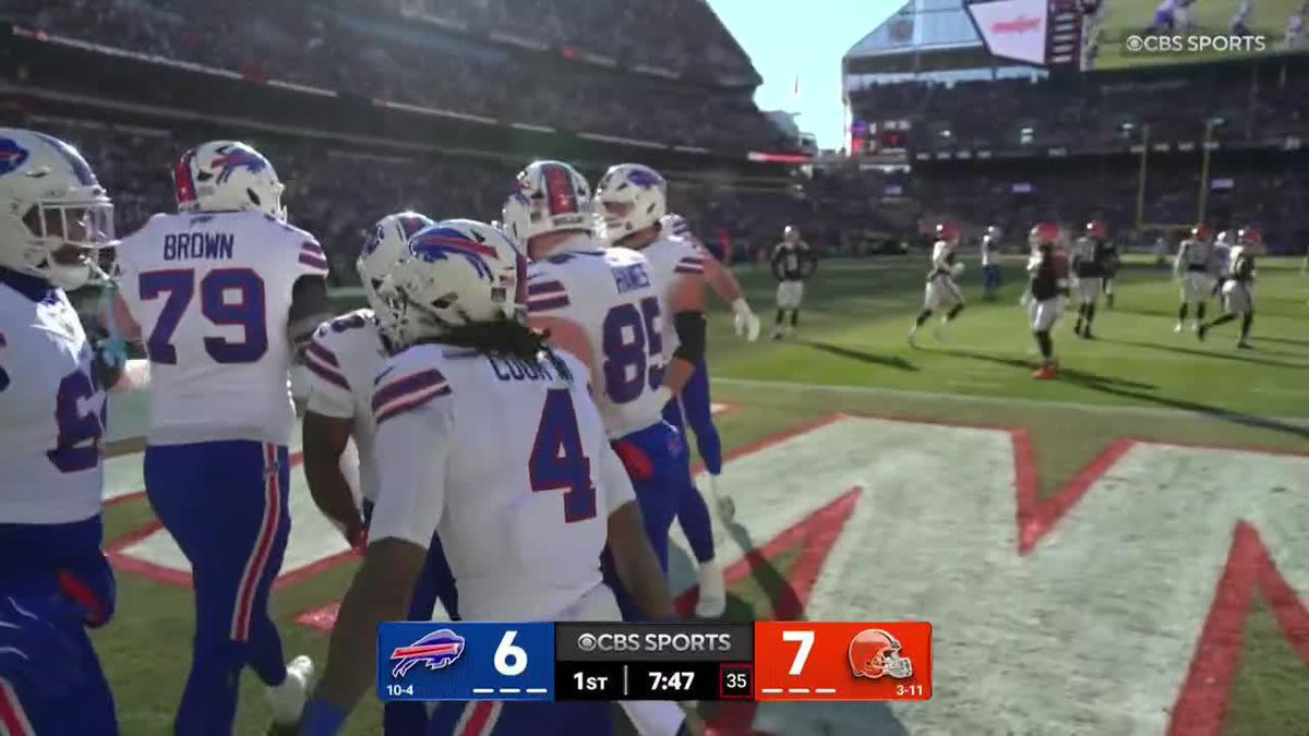 "MY GOODNESS" - JJ Watt breaks down James Cook bonkers TD run