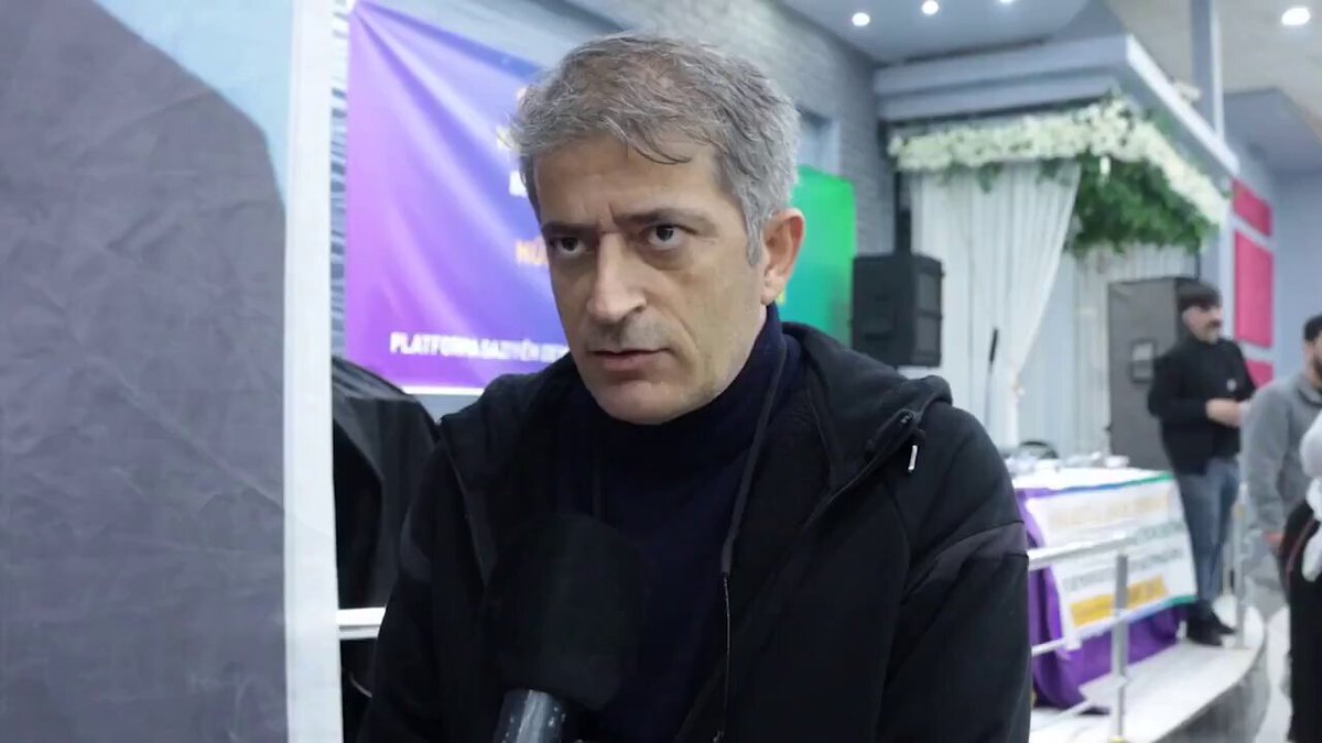 Duyun bunları duyun‼️ Çetinkaya Mağazası’nda 12 kişiyi diri diri yakan PKK’lı terörist Çetin Arkaş: “Kürdistan’da Türk olduğu için, Türkçe konuştuğu için hiç kimseye ırkçılık yapıldığını görmedim.” Çetin Arkaş geçtiğimiz aylarda tahliye edildi ve şehir şehir dolaşıp Pkk propagandası yapıyor!