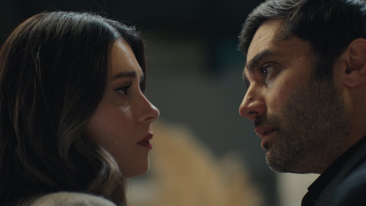 “Ben seni sevdim Bahar, gördüğüm ilk an sevdim…” TRT 1