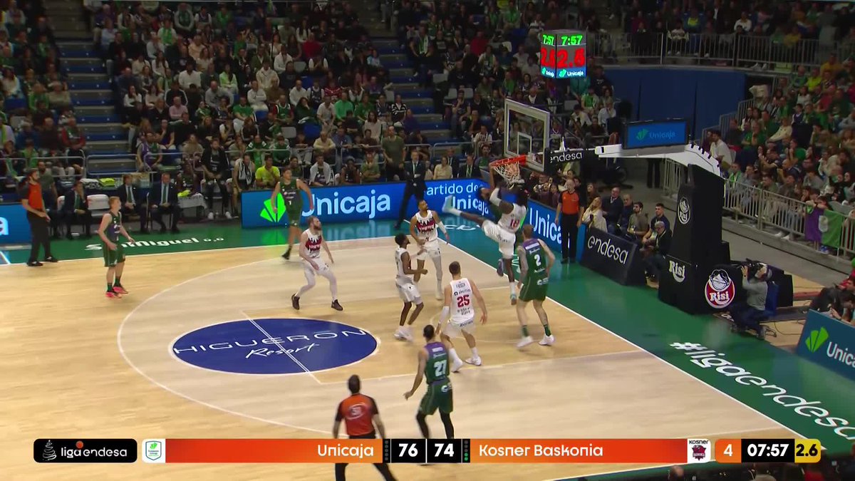 😳 Lo que me va a costar a mí recuperarme de esta salvajada de partido... JAMEEEEEEES WEEBBBBB III, LLEVÁNDOSE PUESTO EL ARO DEL CARPENA 🔥 📺 DAZN España #LigaEndesa | UnicajaCB | James Webb III