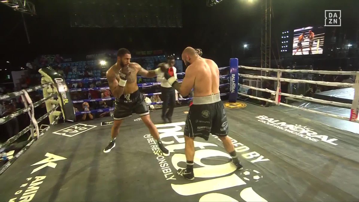 A shove or a knockdown? 👀 #OkolieTetteh | Dec 21 | Live on DAZN