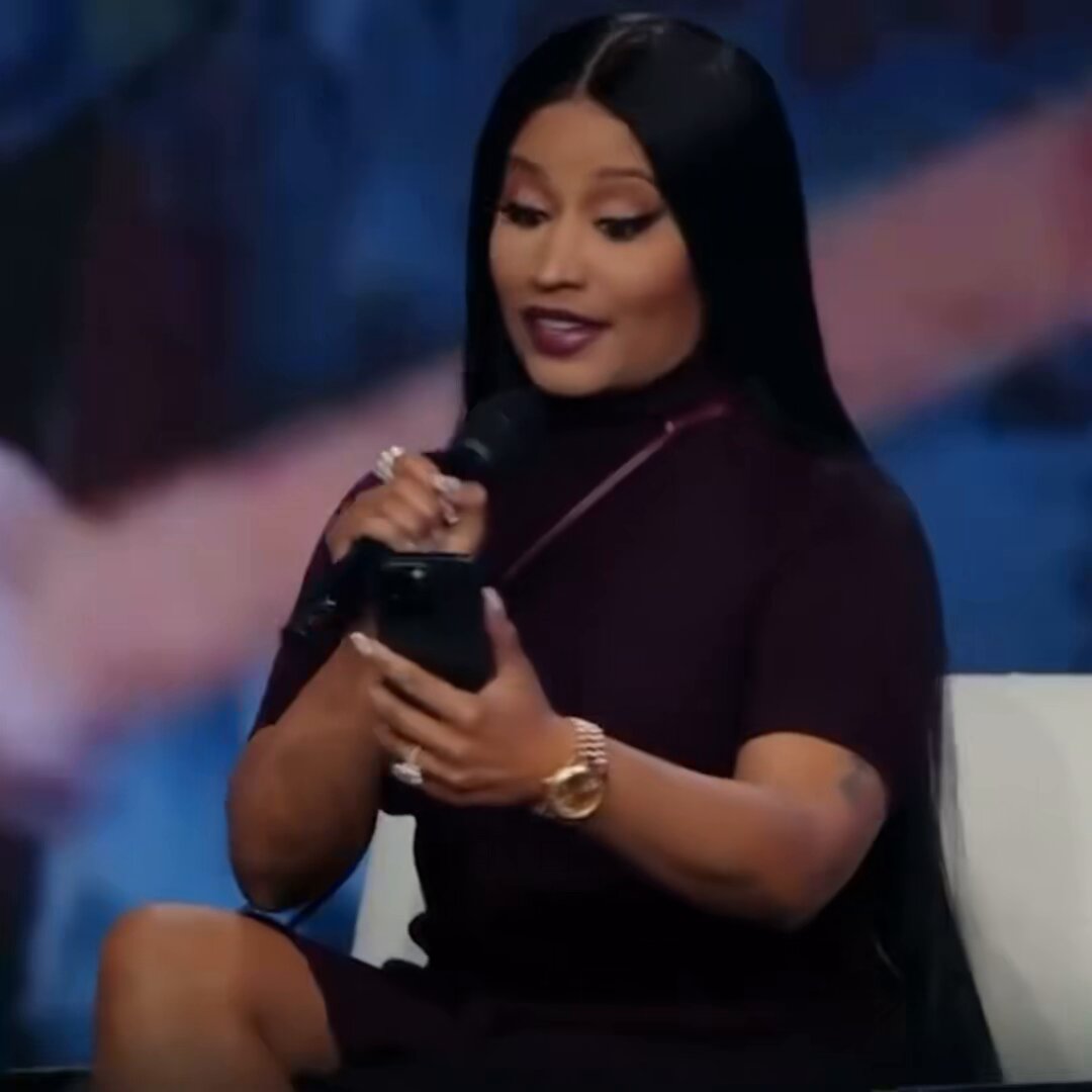 Nicki Minaj torches Gavin Newscum…literally Nicki Minaj 🔥🤣