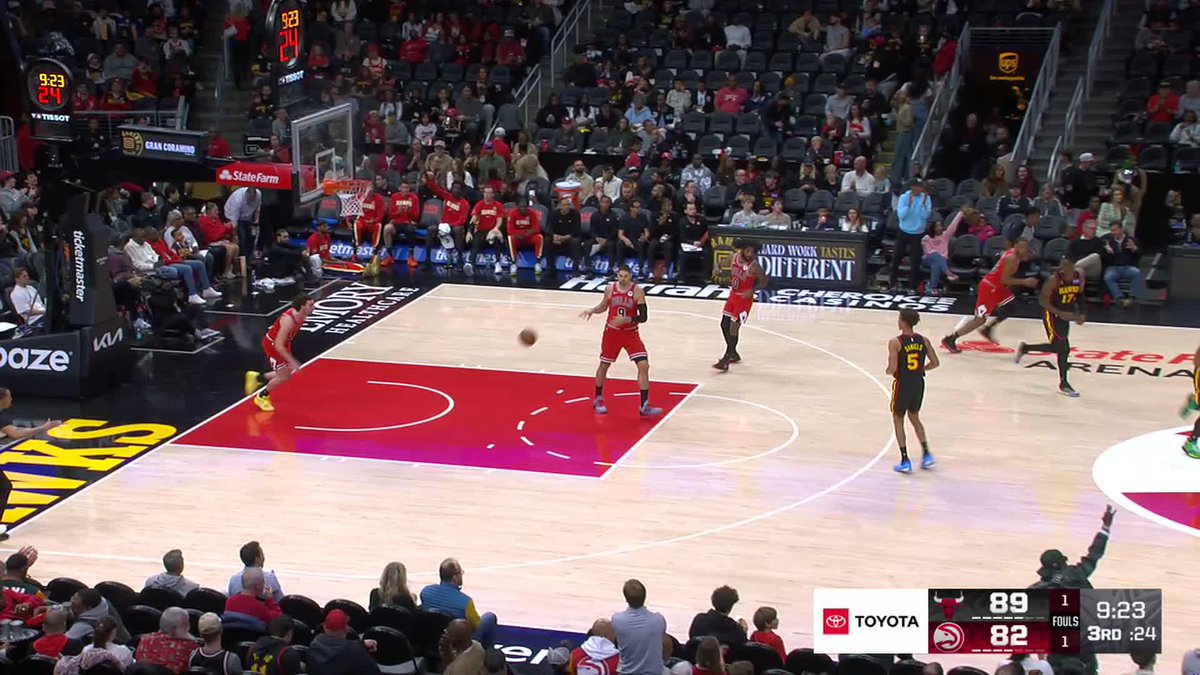 MEET ME AT THE RIM. AND DON'T BE LATE. MB | Chicago Sports Network