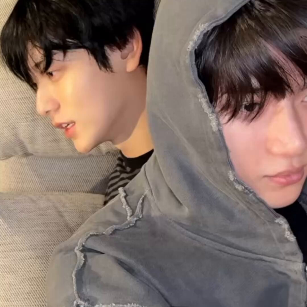 A moa tried to read on soobin lips to know what he was saying to Beomgyu about LOL: 🐰Looks like the gap in skills between us is just too big 🐰 then you should work harder