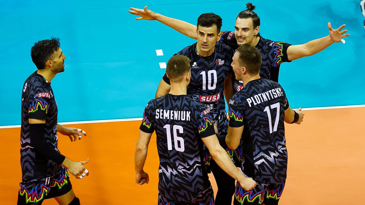 #ClubWCH 🏆: PERUGIA WORLD CHAMPIONS 🇮🇹👑 Perugia 🇮🇹 swept Osaka Bluteon 🇯🇵 3–0 in the final in Belém 🇧🇷 to lift their third world title. 🥇🔥 The win delivers the 13th gold medal for Italian clubs (Brazil are second with five) and adds up to 24 total medals for Italy in the Men’s Club World Championships. 🏐✨ 📺 Relive it on VBTV: 📰 More info: 🏐 #Volleyball #Pallavolo