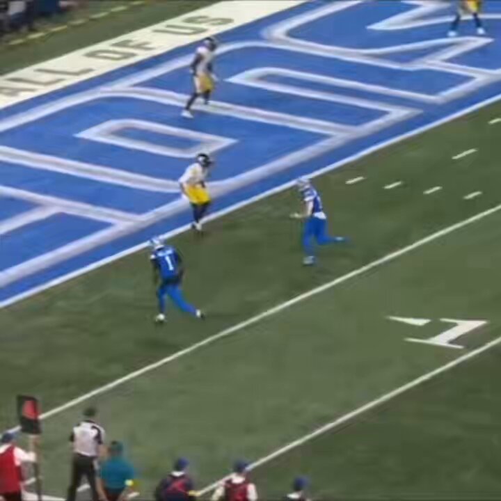 Do YOU believe this was OPI on Amon-Ra St. Brown on the final play of the game? 🤔 #OnePride