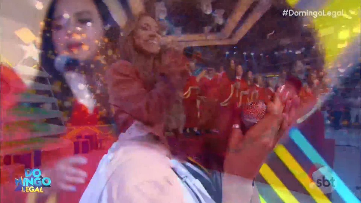 Neste domingo (21), no SBT, Gabriela Rocha surpreendeu uma fã no #DomingoLegal no “Dia de Sorte”. O dueto de “Creio Que Tu És A Cura” emocionou o Brasil. Lindo demais! ❤️ Confira: