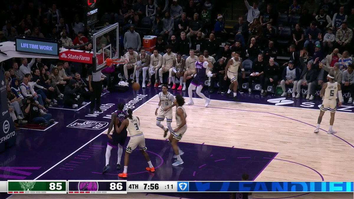 threes on threes on threes for TJ 🔥