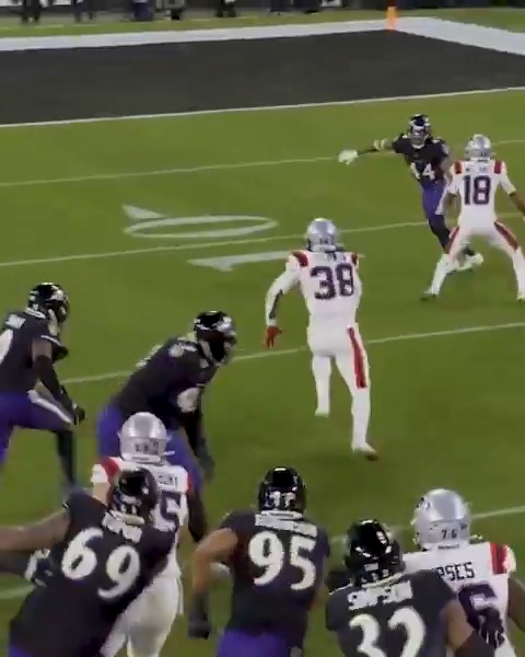 Rhamondre Stevenson set up his lead block beautifully on the game-winning TD 👏 FedEx