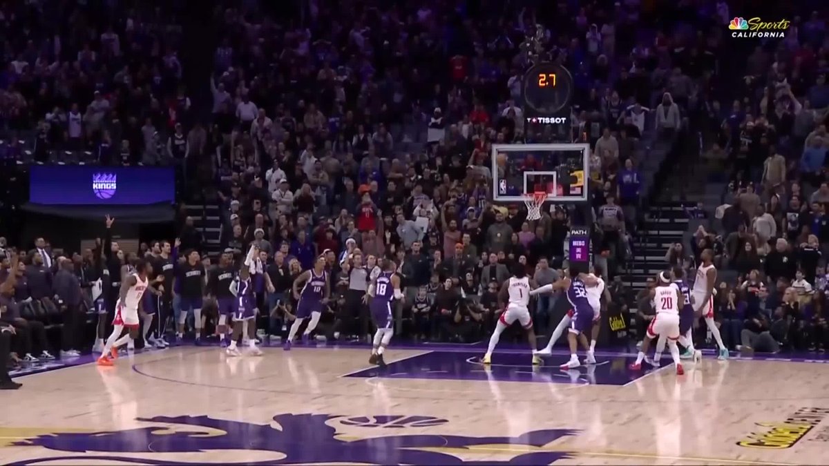 DENNIS SCHRODER GAME-WINNER IN OT 🚨