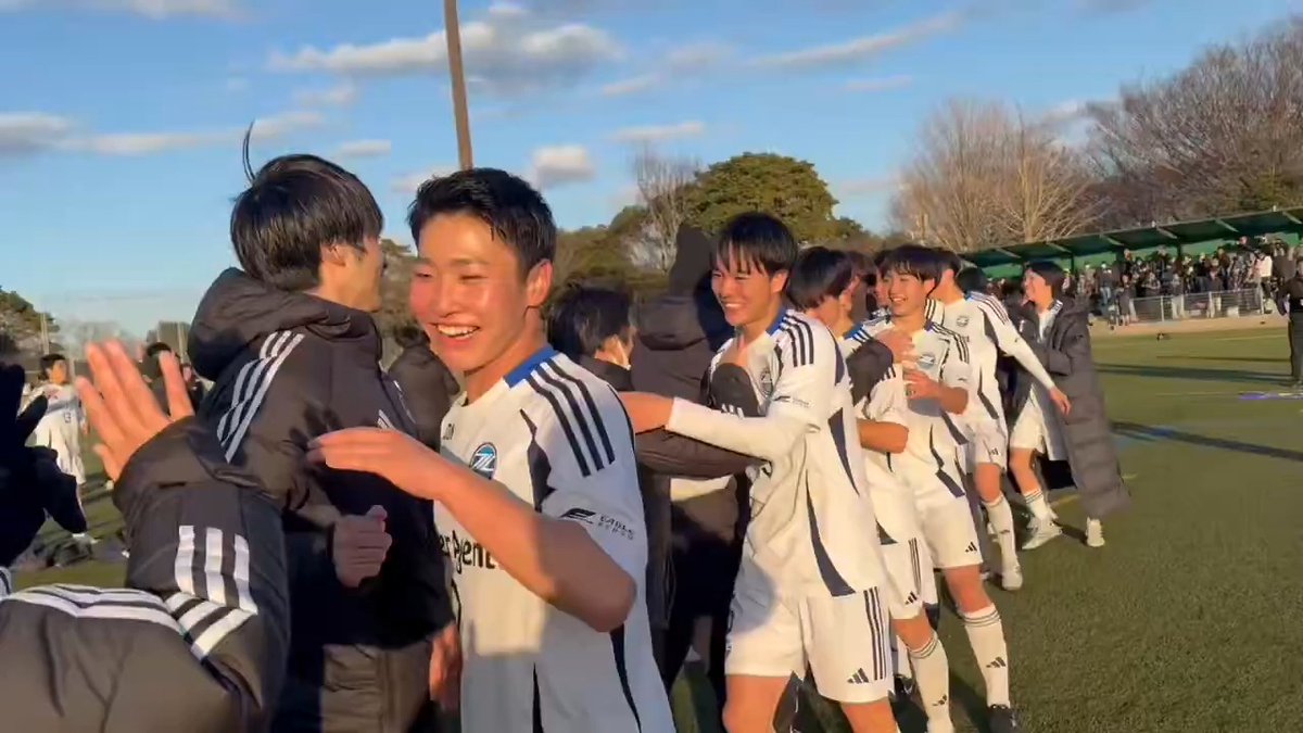 全員で掴み取ったプリンス関東2部初昇格！！ 試合直後のピッチから、勝利のハイタッチを🙌🙌 #すべては町田のために #FC町田ゼルビアアカデミー #FC町田ゼルビア #zelvia