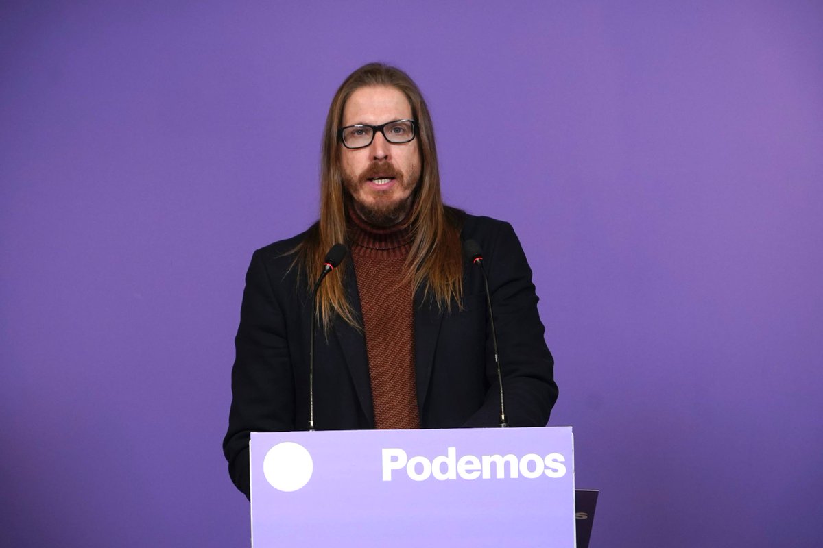 La comparecencia de Pedro Sánchez de hoy ha sido infame. Ha omitido lo ocurrido ayer en Extremadura, demostrando que el PSOE y el propio Pedro Sánchez no piensan hacer nada frente al avance de la extrema derecha arrojando al país a los brazos del PP y VOX. 🎥 Pablo Fernández