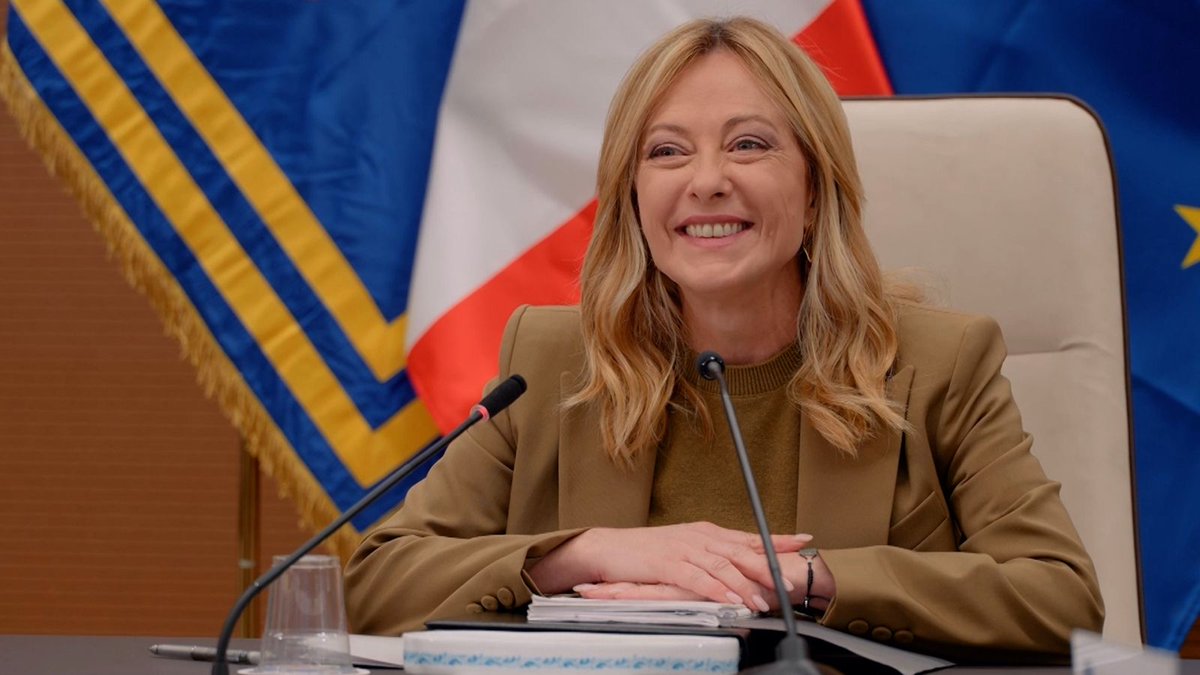 Dal Comando Operativo di Vertice Interforze, videocollegamento per rivolgere gli auguri ai Contingenti militari italiani impegnati nei teatri di operazioni internazionali.