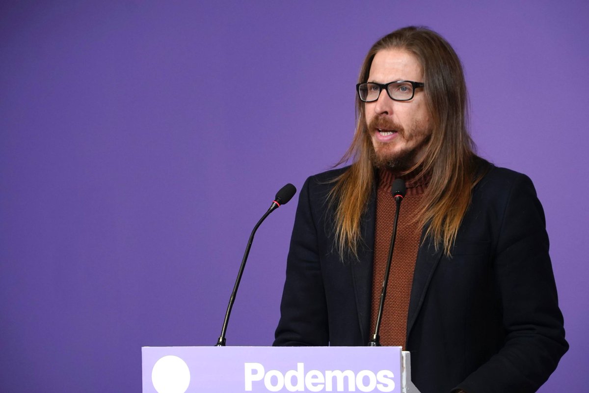 Hoy el Gobierno ha anunciado la prórroga del Escudo Social. Ya solo faltaría que se dejara en la estacada a miles de familias vulnerables. Hay que hacer frente a la crisis de vivienda, topar los precios de los alimentos y revertir este rearme criminal. 🎥 Pablo Fernández