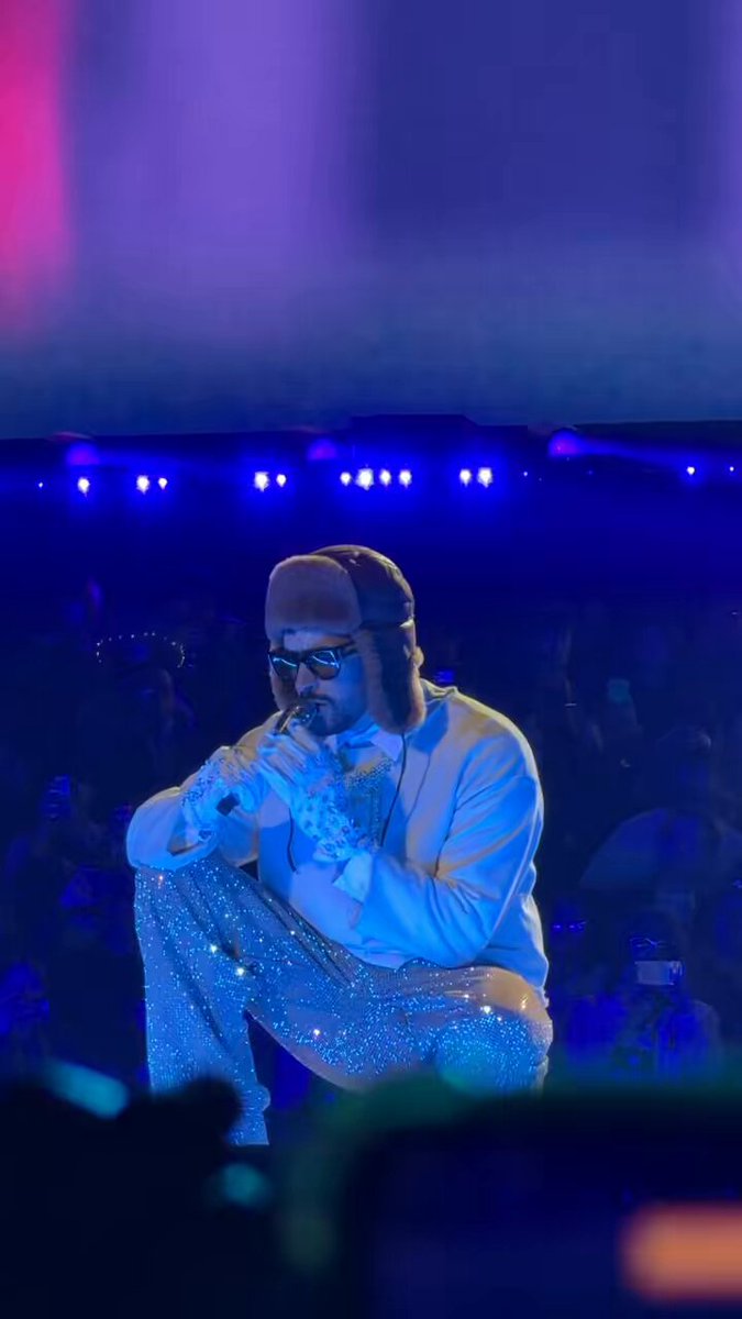 Si J BALVIN Y BAD BUNNY hicieron las paces, quién soy yo para no llamar a mi ex y perdonarla también