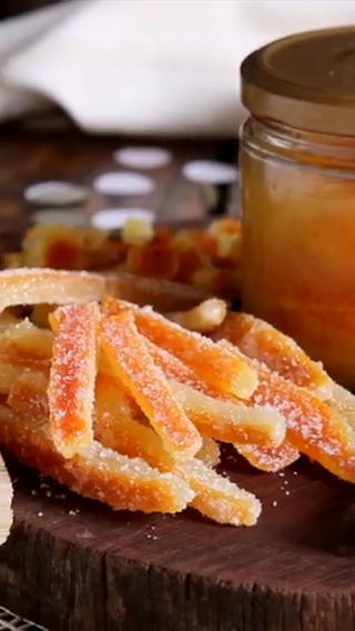 Cascaritas de Naranja Confitadas, son muy fáciles de hacer y quedan exquisitas!! 🍊👌🏼 Receta: